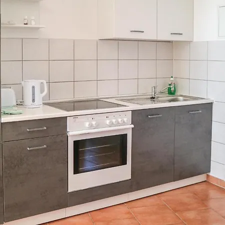 2 Bedroom Awesome In